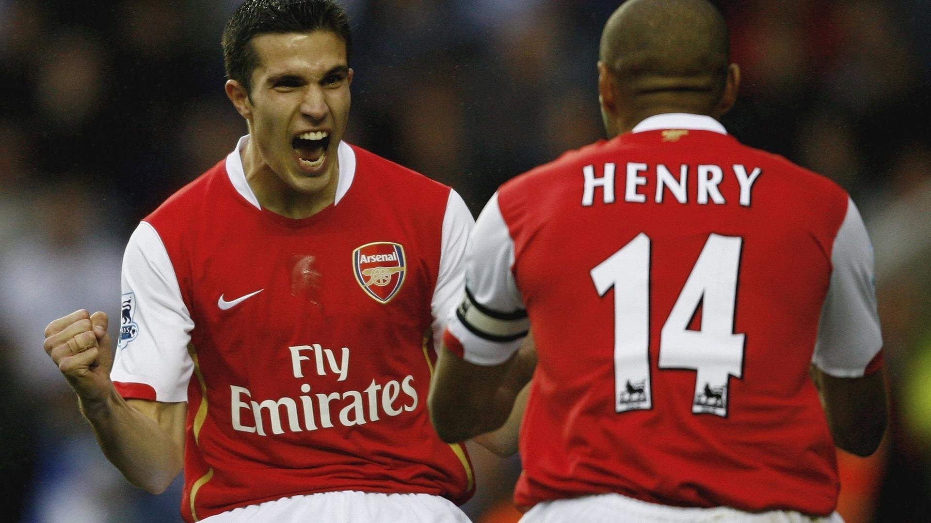 田径运动员持续提升成绩